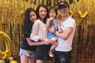 娱乐圈爆料女主角小说,揭秘女主角的逆袭之路 第2张 娱乐圈爆料女主角小说,揭秘女主角的逆袭之路 第2张