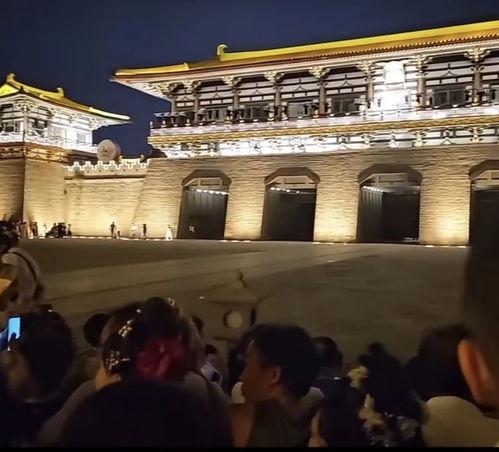 唐城景区爆料博主视频,揭秘古都风华背后的精彩瞬间  第2张 唐城景区爆料博主视频,揭秘古都风华背后的精彩瞬间  第2张