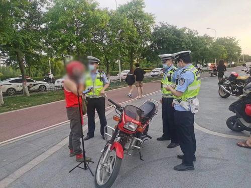 西安网友爆料摩托车视频,摩托车飞驰街头,网友直呼太刺激! 第2张 西安网友爆料摩托车视频,摩托车飞驰街头,网友直呼太刺激! 第2张