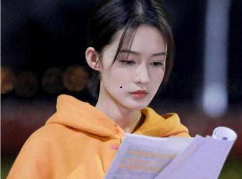 娱乐吃瓜君李沁是谁,娱乐圈的清新“吃瓜”女神  第3张 娱乐吃瓜君李沁是谁,娱乐圈的清新“吃瓜”女神  第3张