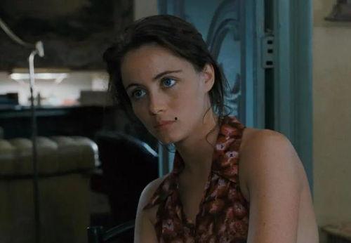 艾曼纽1在线观看 第2张 艾曼纽1在线观看 第2张